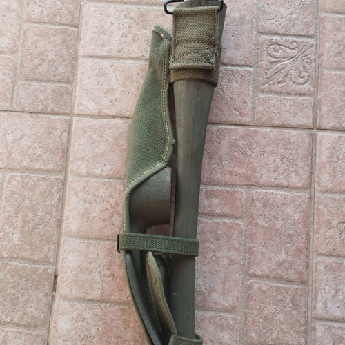 Gasmas made in US like new with belt and carrying case