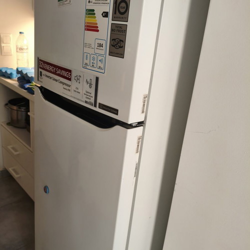 LG Refrigerator like new, A++ energy class, 209L capacity