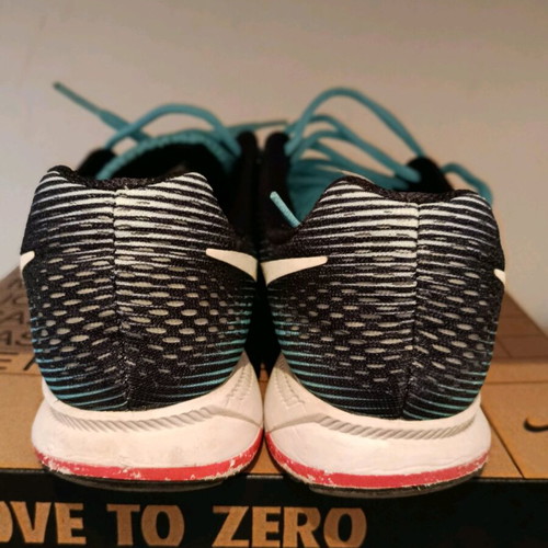Nike sport shoes Zoom Pegasus 33 used, blue size 38.5