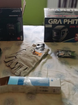 Parkside Inverter PISG 120 D5 Welding Set and Automatic Graphite Mask like new
