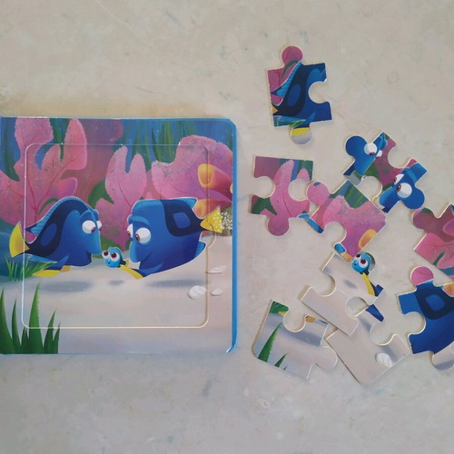 Nemo children's book-puzzle like new, finding Dory