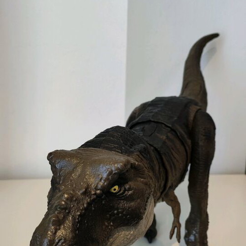 T-REX Jurassic World large dinosaur new with movement and sounds