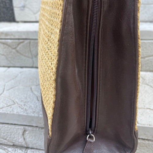 Large shoulder bag like new, yellow and brown