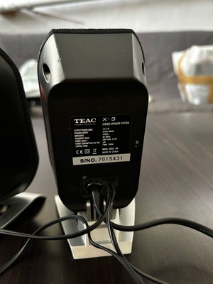 TEAC X-3 speakers like new