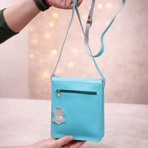 Leather shoulder bag new with multiple compartments