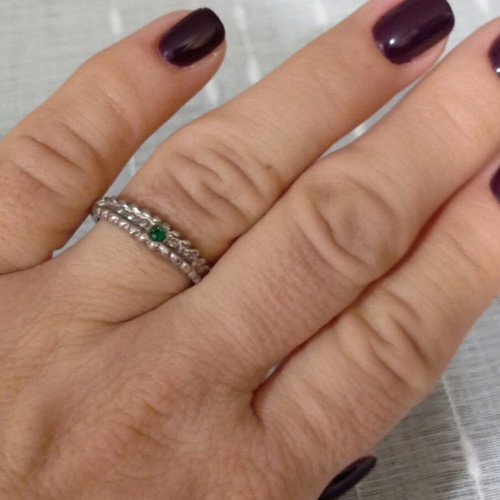 Silver 925 ring with green stone like new
