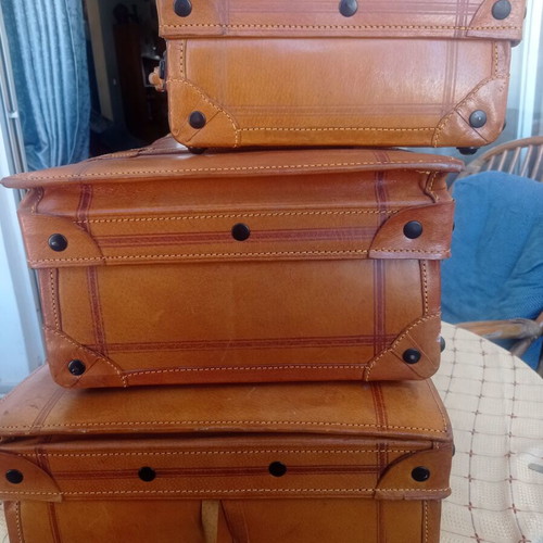 Set of 3 vintage leather suitcases new brown