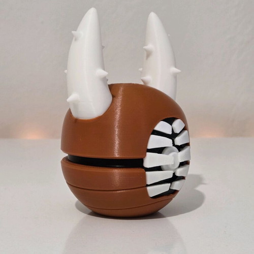 Pinsir Pokéball collectible with keychain made to order