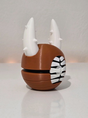 Pinsir Pokéball collectible with keychain made to order