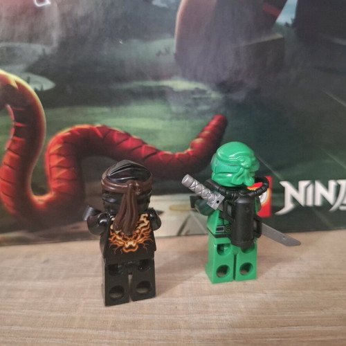 Lego Ninjago Seadbound Lloyd and Master of the Mountain Cole like new