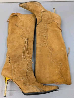 Vintage Dolce & Gabbana suede boots used, FW 2002