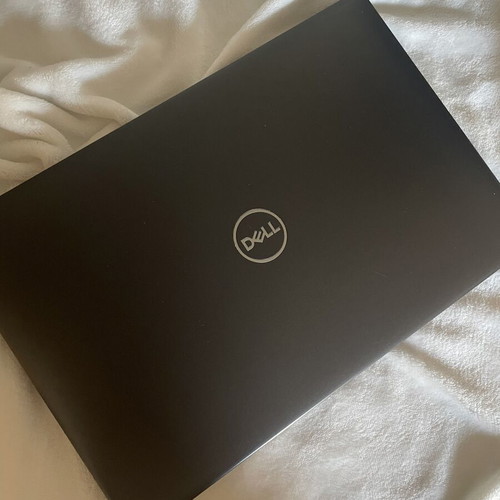 Dell Latitude 5400 laptop used, Intel Core i5, 8GB RAM, 256GB SSD NVMe