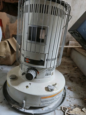 Kerosun space heater used in excellent condition