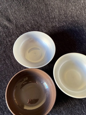 Tupperware set of 3 pearl bowls, new