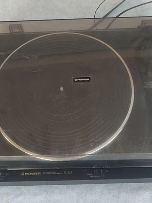 Πικάπ Pioneer PL225 και JVC AL A151 μεταχειρισμένα