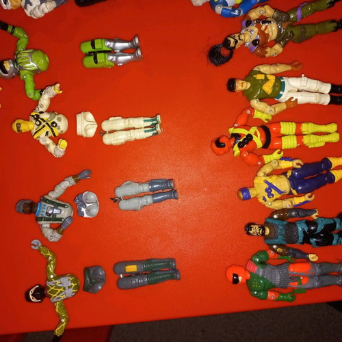 Gi Joe figures used, pack of 21 pieces with weapons