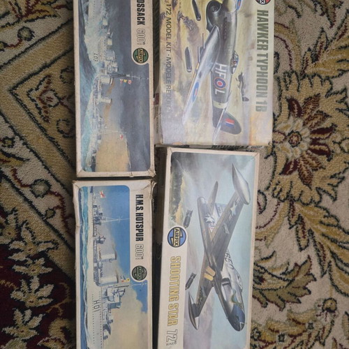 Military ship and airplane set used, 4 boxes from the 70s
