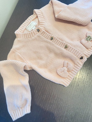 Guess toddler jacket like new, size 1 to 1.5 years