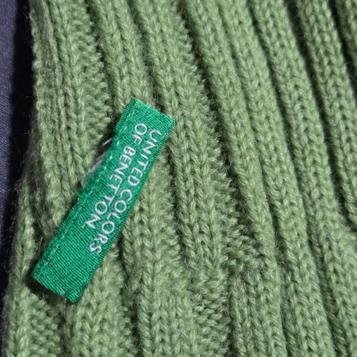 Benetton kids and teens hat like new, green
