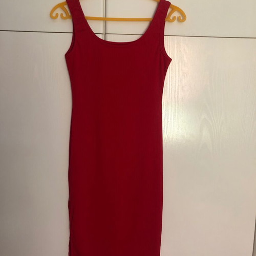 Red summer elastic dress new with side slit size M