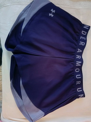 Under Armour Play Up 3.0 training shorts like new, purple, size S
