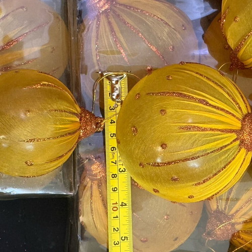 Golden Christmas balls plastic like new, set of 45 pieces