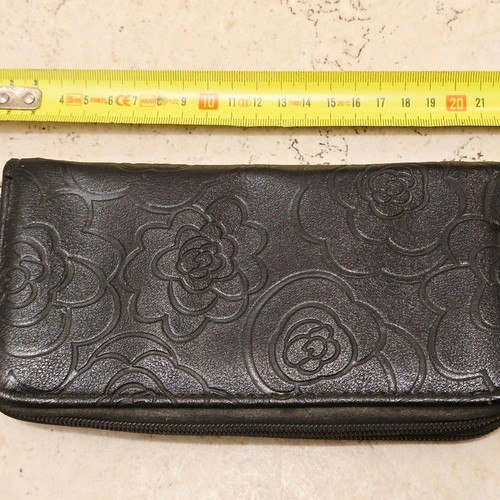 Women's wallet new, black, branded and high quality