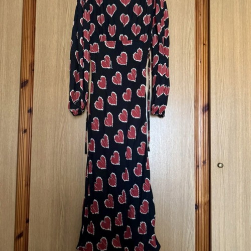 Karavan dress like new with thin rope belt, black and red