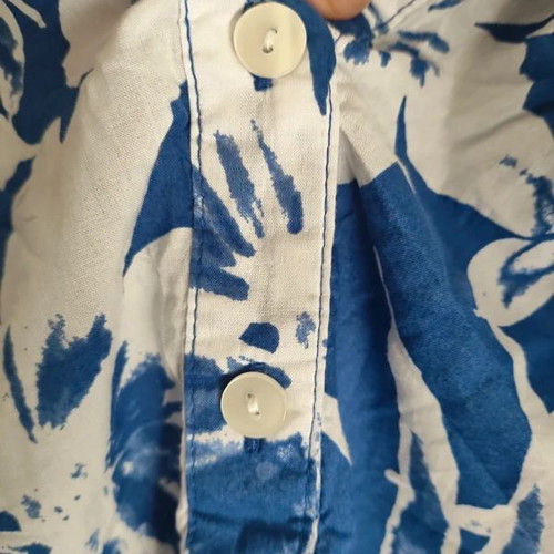 Counterparts women's cotton shirt XL like new, white and blue