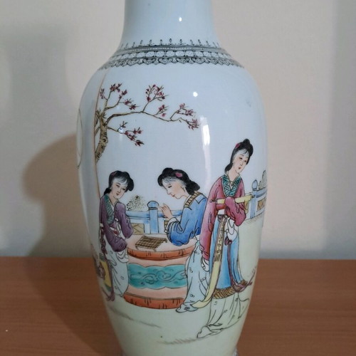 Chinese vase vintage, hand painted, calligraphy marked, like new