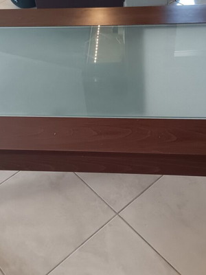 Extendable coffee table