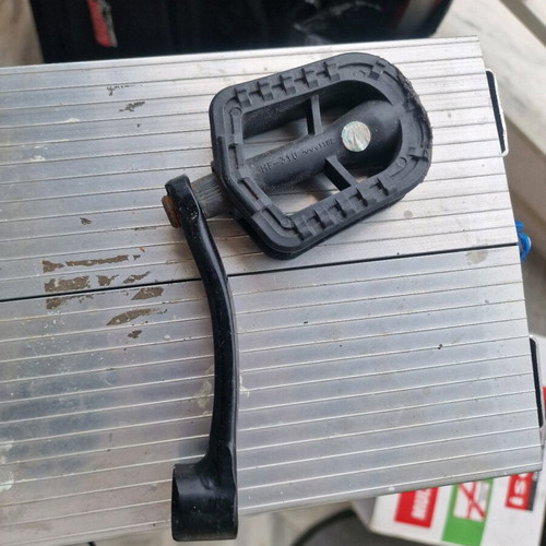 Bicycle pedal set with sprocket used