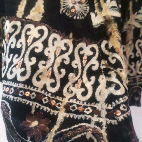 Velvet folk style skirt new, multicolor, size M