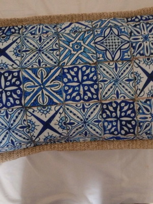 Decorative pillows like new
