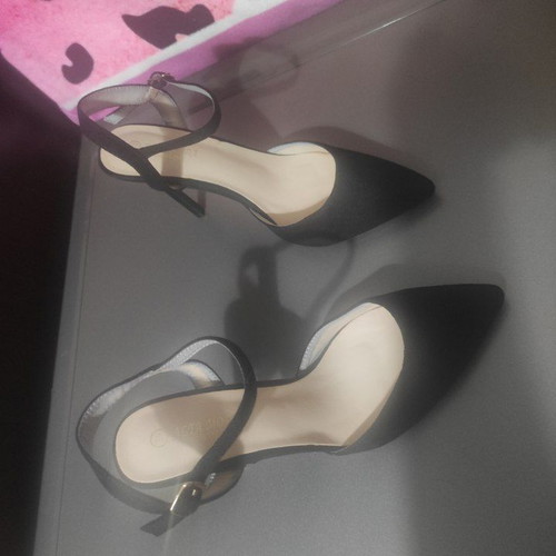 Alta Moda black pumps with ankle strap size 39 like new, 11 cm heel
