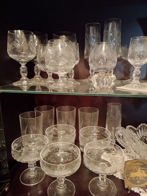 Vintage carved Czech crystal set of 41 pieces, like new
