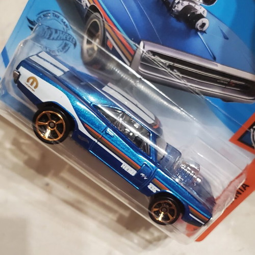 Hot Wheels 2019 Dodge Charger 500 toy car, sealed