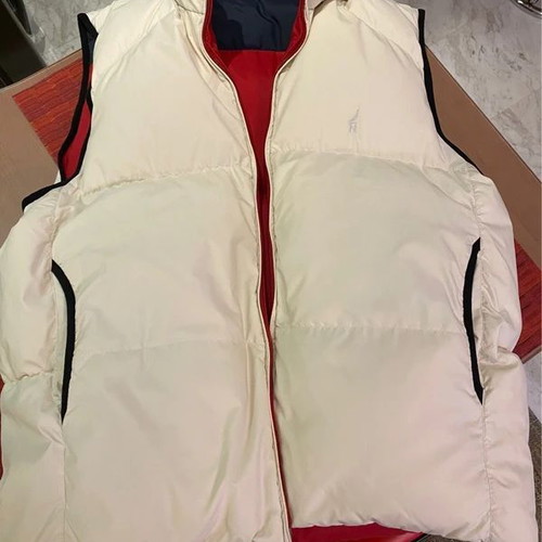 Nautica sleeveless jacket double sided XL like new, down and feather