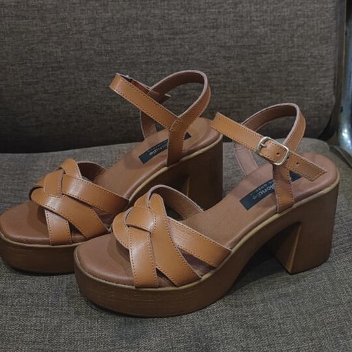 Leather women's sandals new, tan, sizes 36 and 41