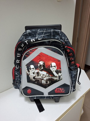 Star Wars Graffiti School Trolley Backpack like new