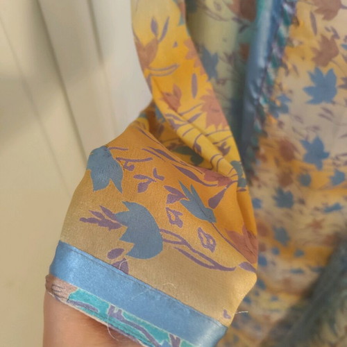 Kimono style satin long with side cuts like new