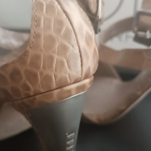 Gianfranco Ferre Croco Leather Sandals Size 37 Like New