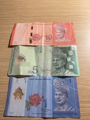 Rare authentic Malaysian banknotes set 10+5+1 new