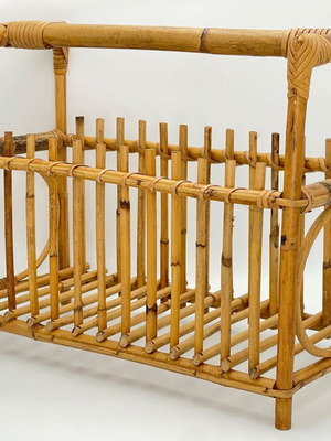 Handmade bamboo vintage 1970 magazine holder like new