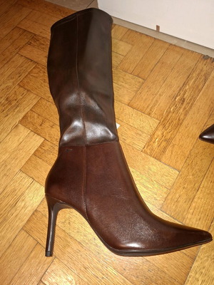 Tamaris women's boots size 40 new, mahogany brown