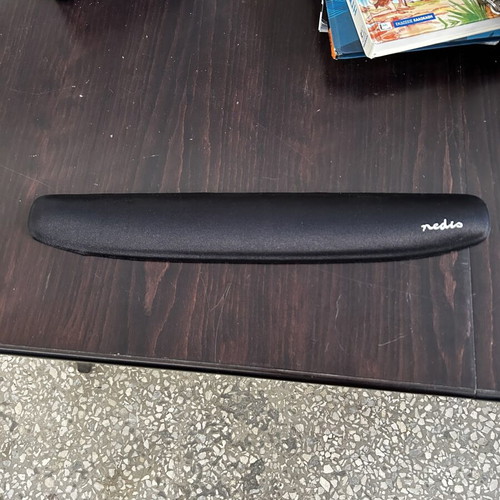 Wrist pad used for comfortable keyboard typing