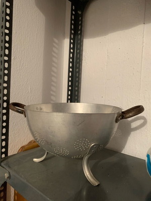 Vintage aluminum colander used 1970-1980