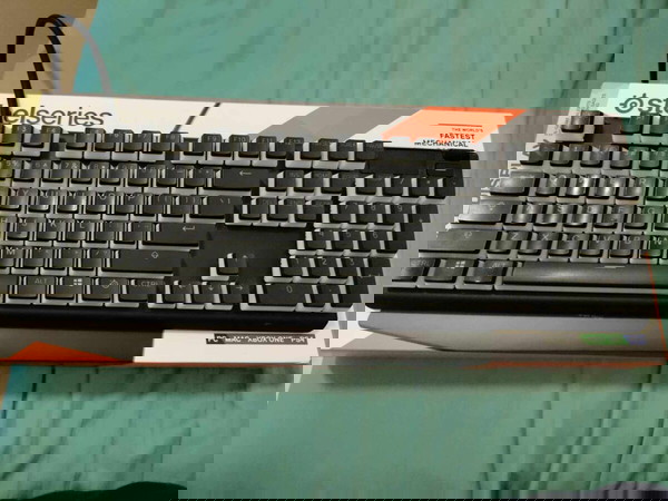 Steelseries Apex Pro Keyboard US layout