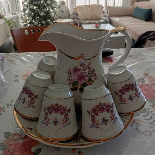 Serving set with platter, jug and 6 glasses like new