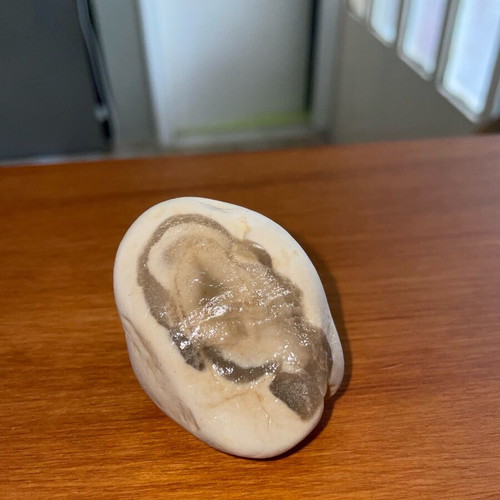 Natural stone with unique eye pattern new